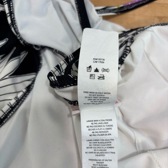 Kate Spade daisy swimsuit XSmall - Picture 7 of 10